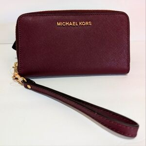 Michael Kors Large flat Leather Phone Case